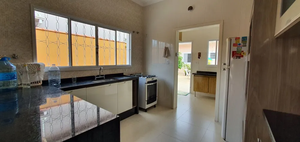 Casa, 4 quartos, 200 m² - Foto 4