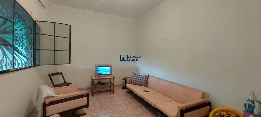 Casa, 3 quartos, 237 m² - Foto 1