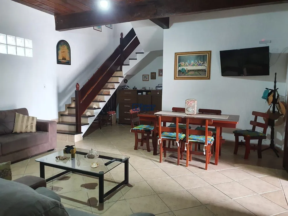 Casa, 6 quartos, 292 m² - Foto 2