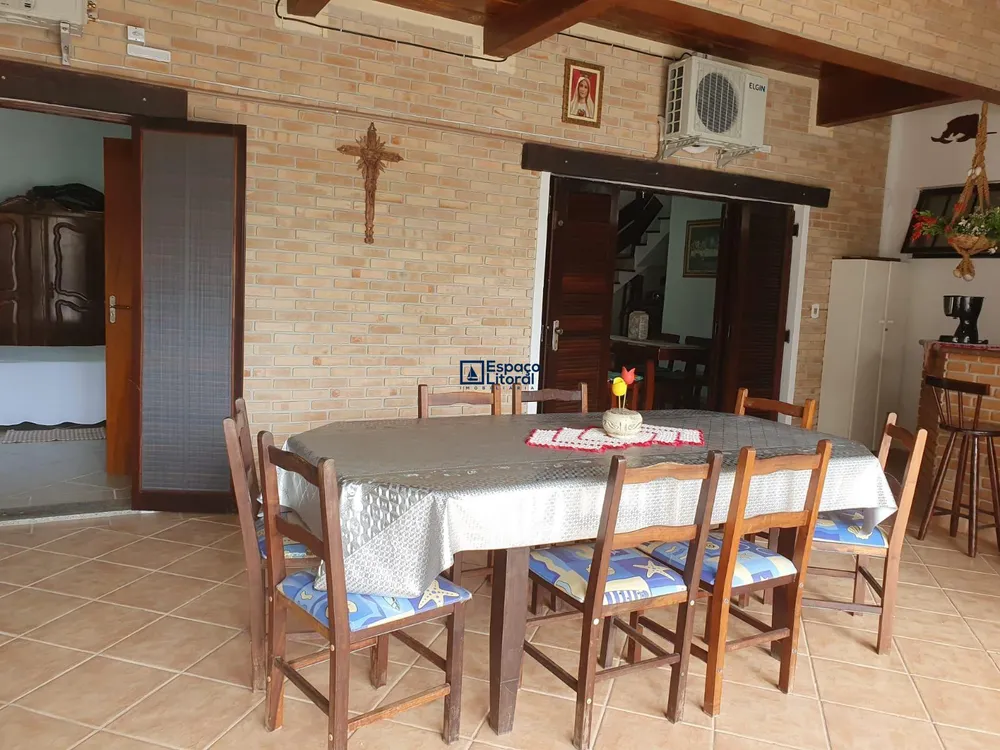 Casa, 6 quartos, 292 m² - Foto 2