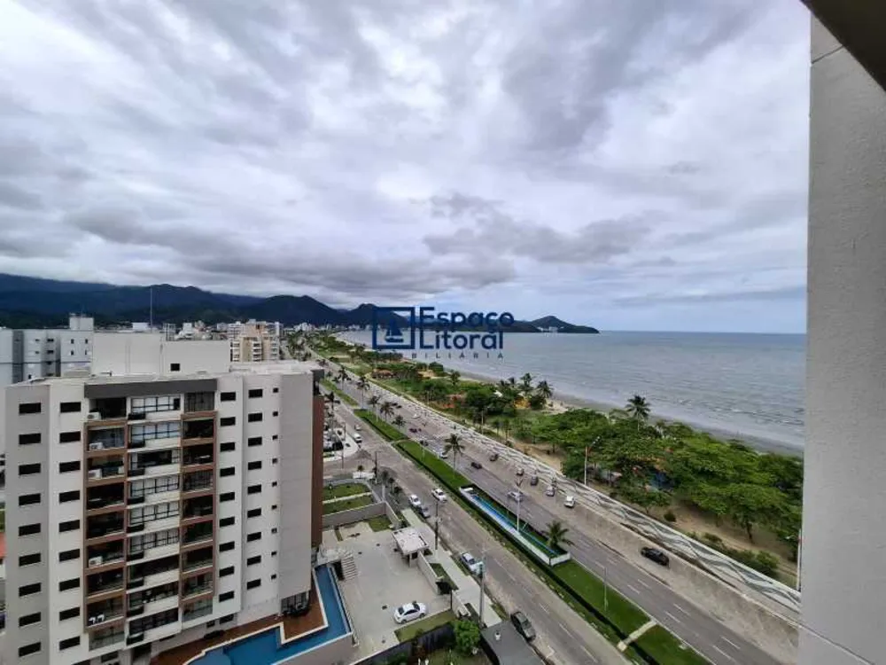 Cobertura, 3 quartos, 202 m² - Foto 2