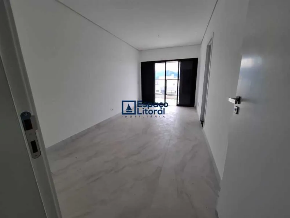 Cobertura, 3 quartos, 202 m² - Foto 4