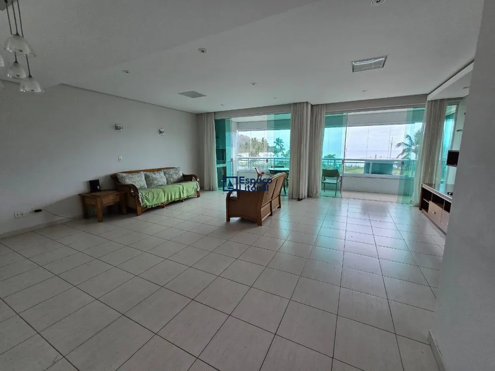 Apartamento, 3 quartos, 156 m² - Foto 2