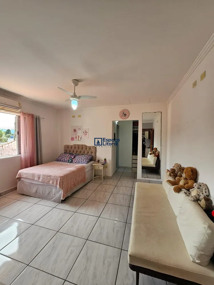 Casa, 4 quartos, 243 m² - Foto 8