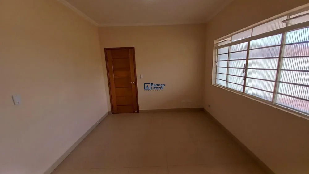Casa, 5 quartos, 232 m² - Foto 1
