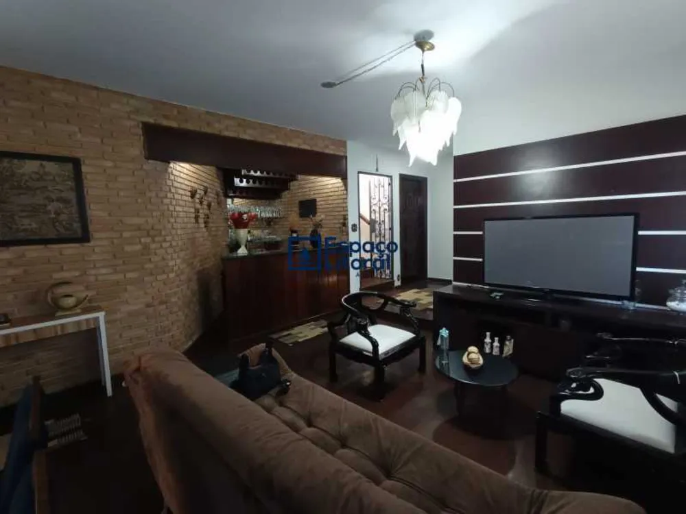 Casa, 8 quartos, 600 m² - Foto 3