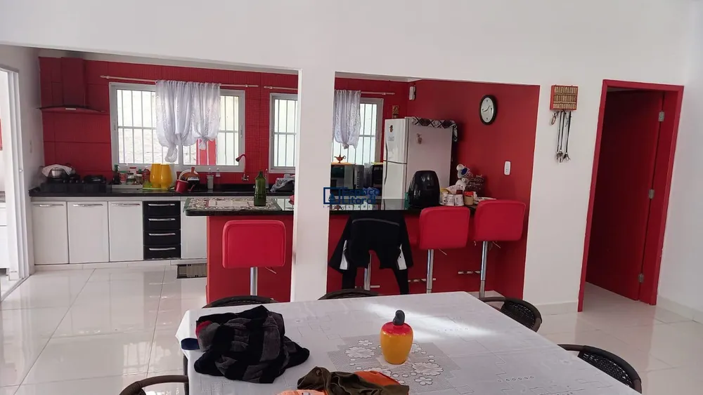 Casa, 3 quartos, 208 m² - Foto 4
