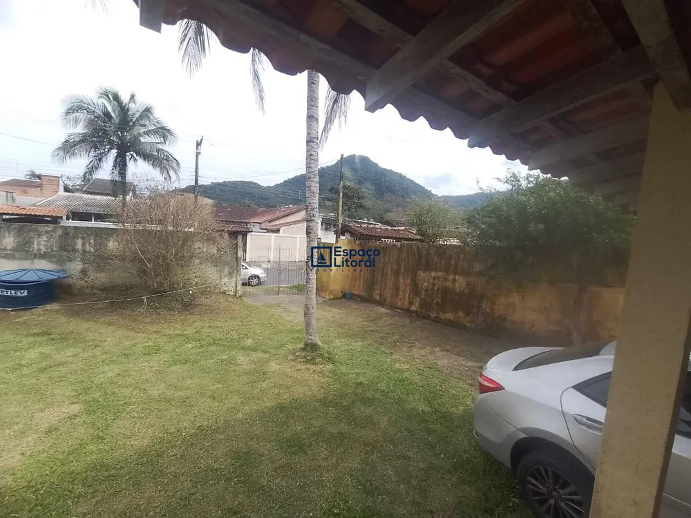 Casa, 4 quartos, 141 m² - Foto 1