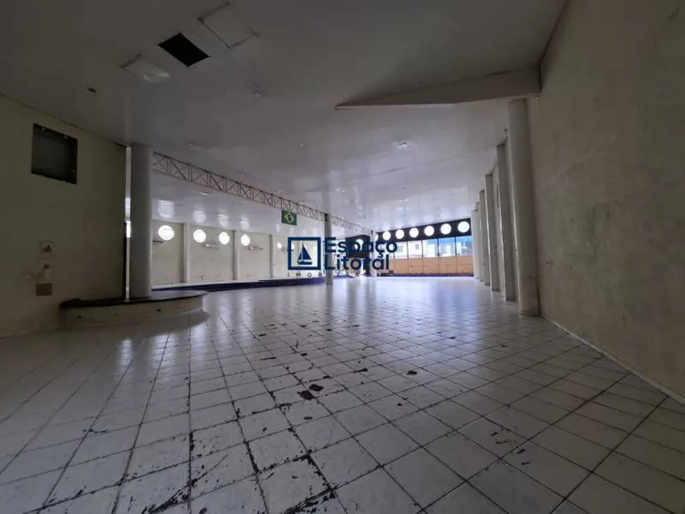 Loja-Salão, 1745 m² - Foto 1