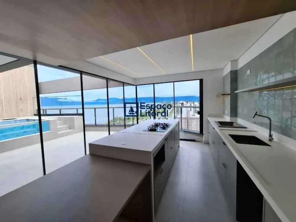 Cobertura, 3 quartos, 189 m² - Foto 3