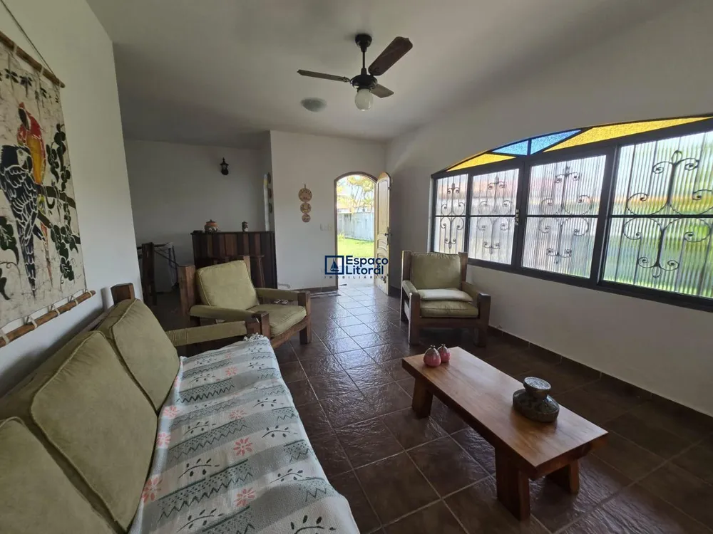 Casa, 4 quartos, 221 m² - Foto 3