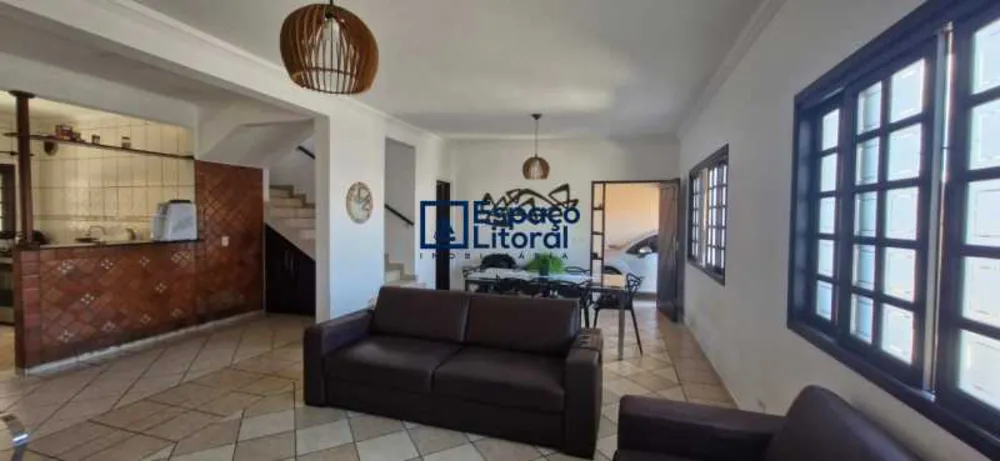 Casa, 4 quartos, 269 m² - Foto 1
