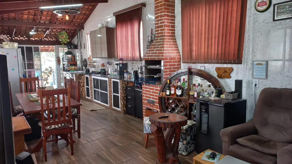 Casa, 3 quartos, 244 m² - Foto 3