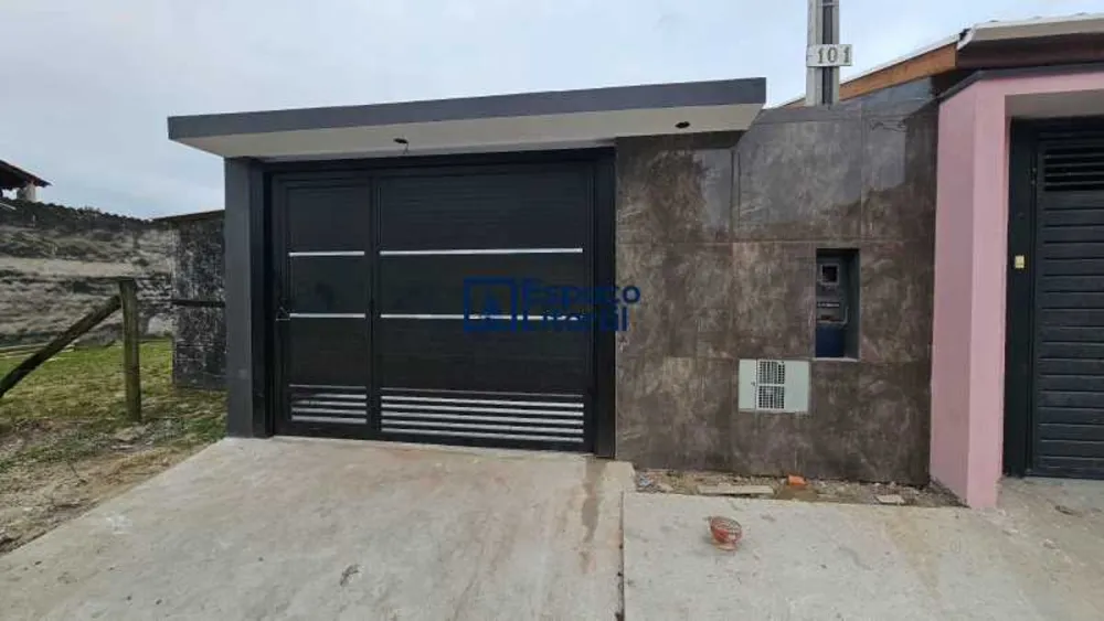 Casa, 2 quartos, 67 m² - Foto 1