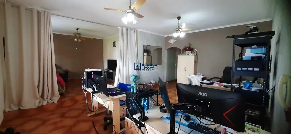Casa, 4 quartos, 182 m² - Foto 1