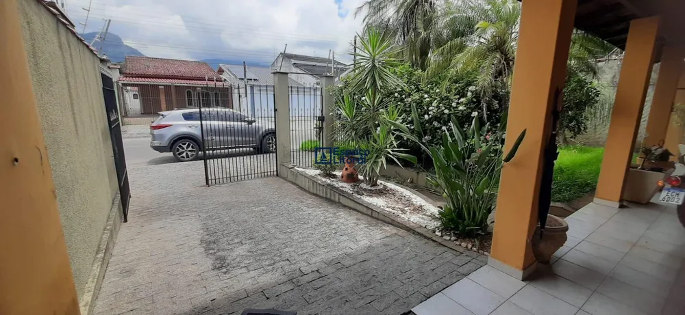 Casa, 4 quartos, 182 m² - Foto 3