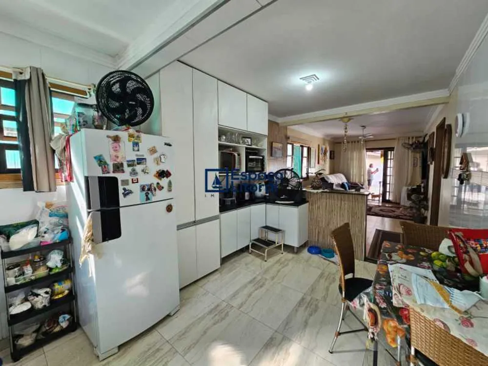 Casa, 3 quartos, 142 m² - Foto 11