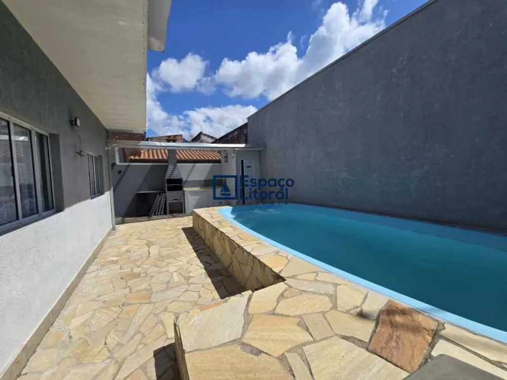 Casa, 8 quartos, 230 m² - Foto 2