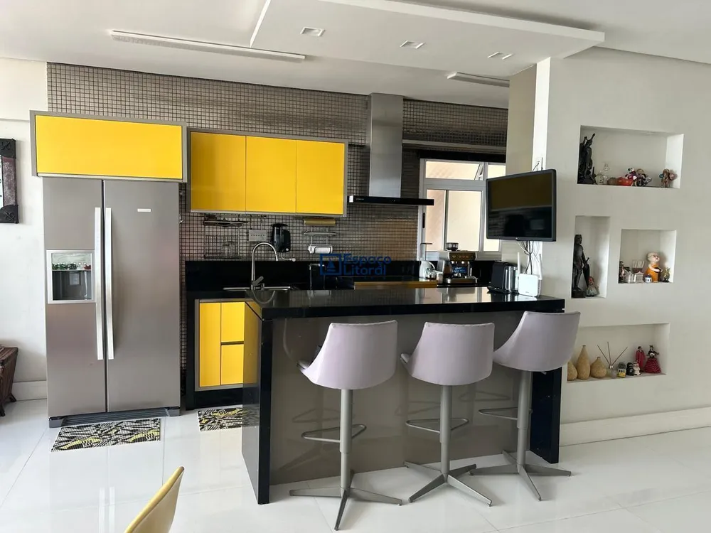 Cobertura, 3 quartos, 208 m² - Foto 1