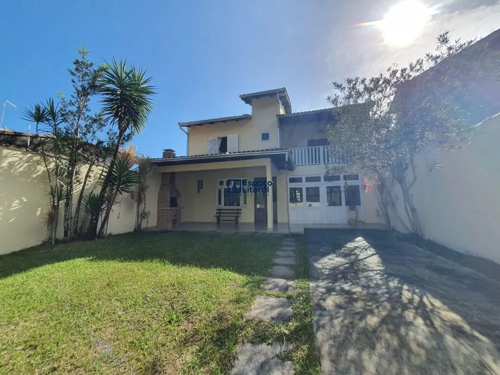 Casa, 5 quartos, 150 m² - Foto 1