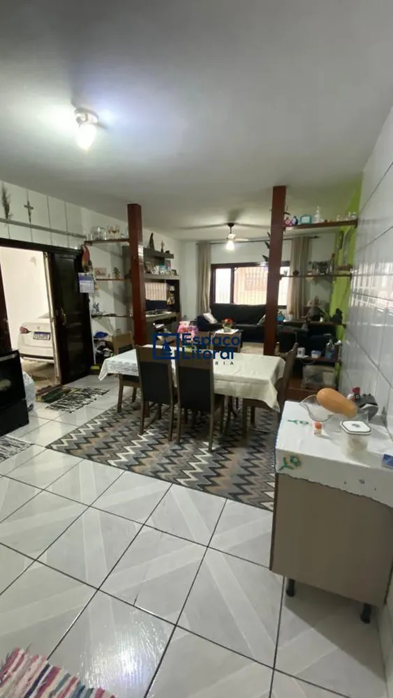 Casa, 2 quartos, 245 m² - Foto 1