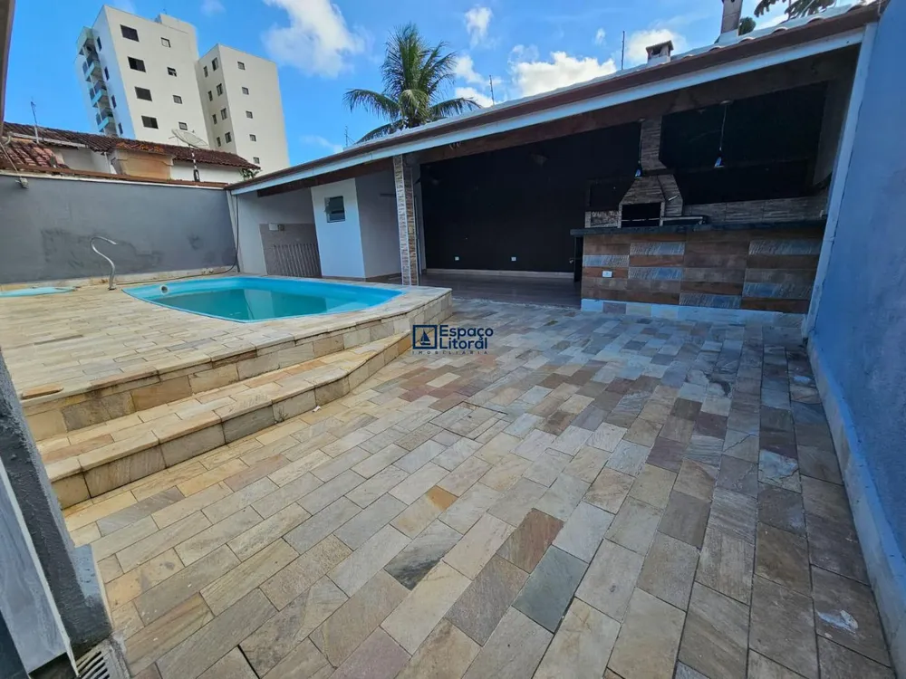 Casa, 4 quartos, 172 m² - Foto 1