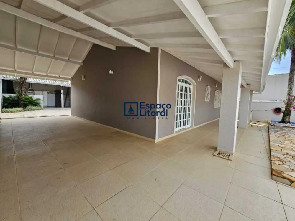 Casa, 3 quartos, 272 m² - Foto 3