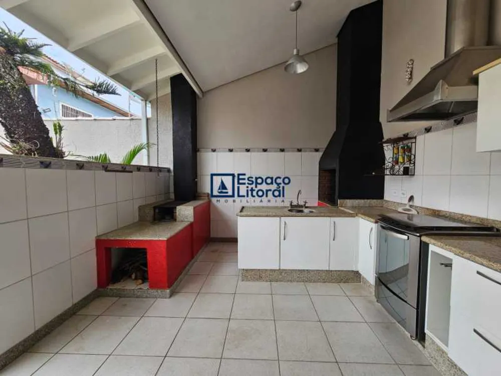 Casa, 3 quartos, 272 m² - Foto 4