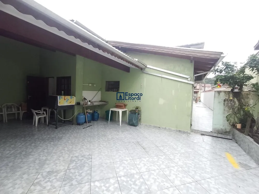 Casa, 2 quartos, 237 m² - Foto 1