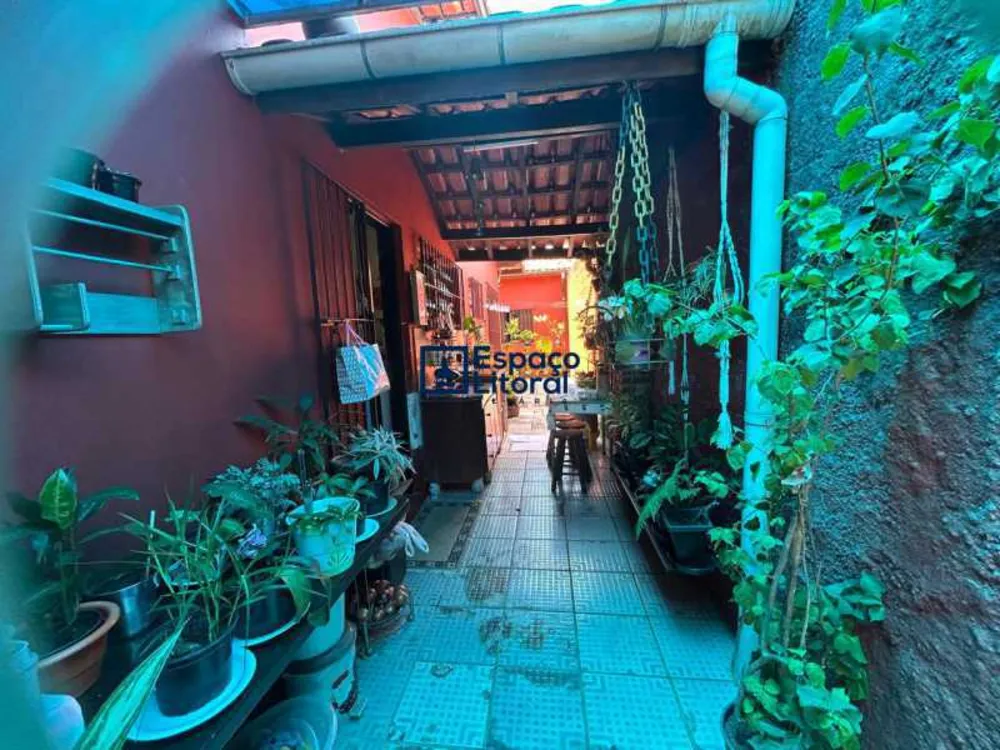 Casa, 5 quartos, 140 m² - Foto 1
