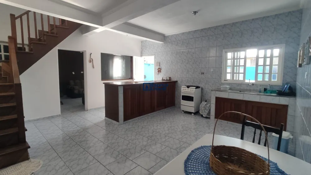 Casa, 3 quartos, 247 m² - Foto 4