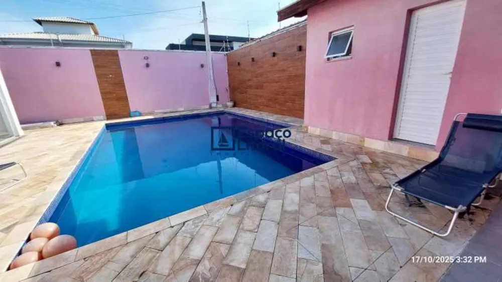 Casa, 5 quartos, 315 m² - Foto 1