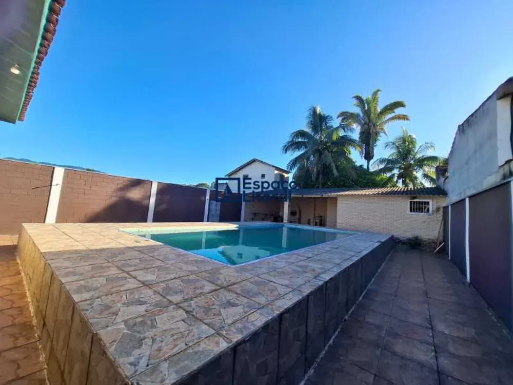Casa, 3 quartos, 197 m² - Foto 1