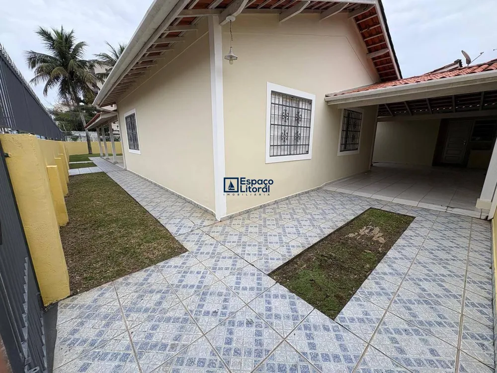 Casa, 3 quartos, 300 m² - Foto 3