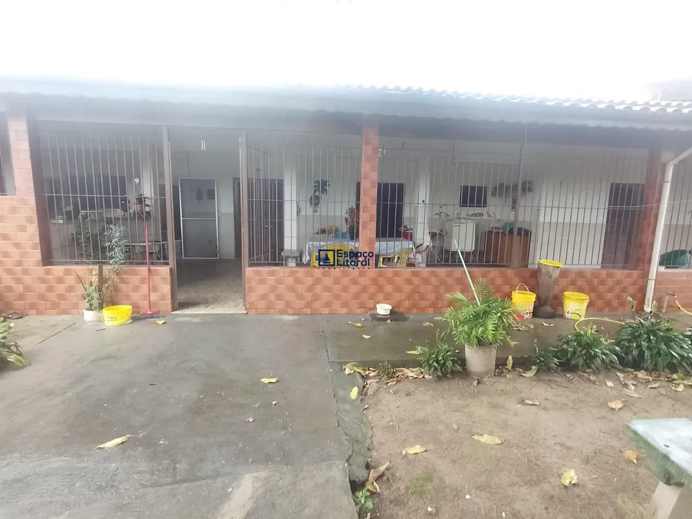 Casa, 4 quartos, 185 m² - Foto 1