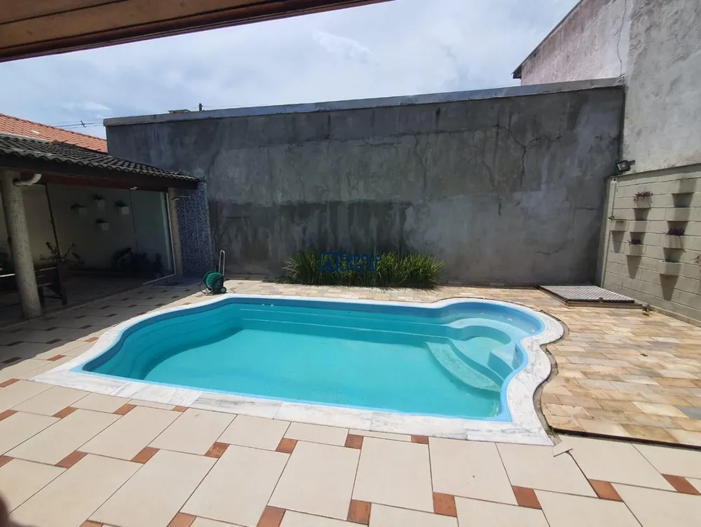 Casa, 3 quartos, 200 m² - Foto 2