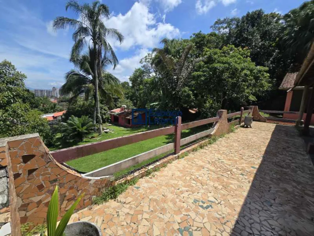 Chácara, 2 quartos, 1283 m² - Foto 1