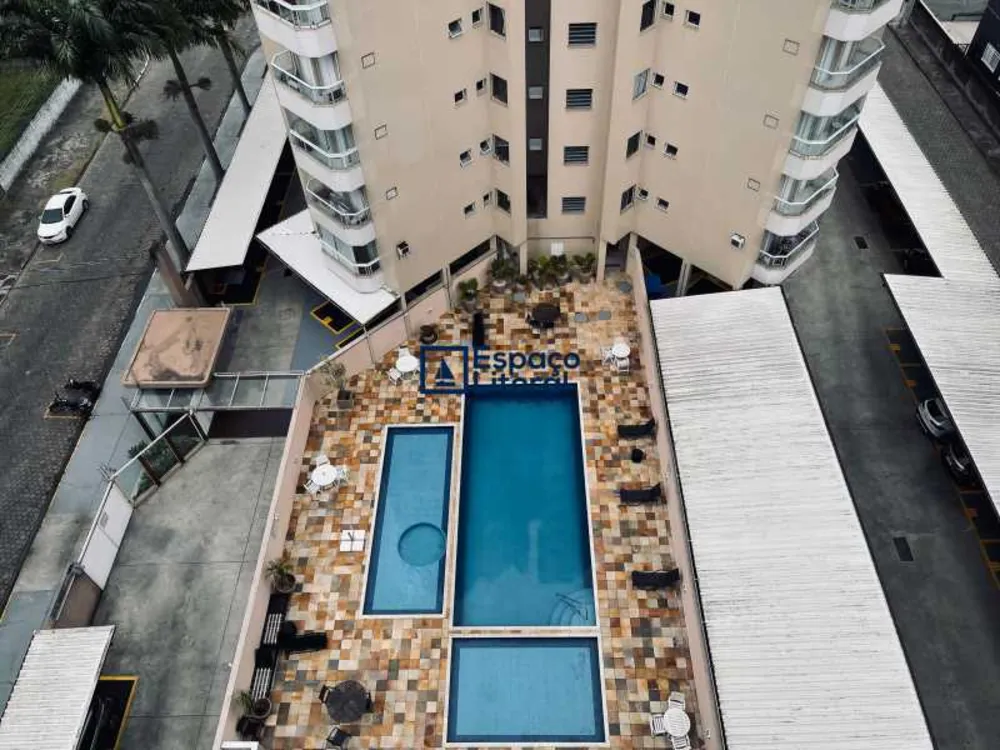 Cobertura, 4 quartos, 236 m² - Foto 1