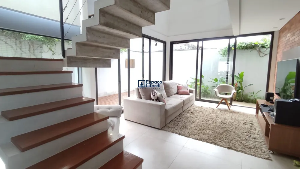 Casa, 3 quartos, 250 m² - Foto 1