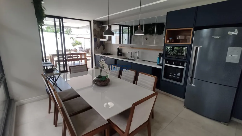 Casa, 3 quartos, 250 m² - Foto 8