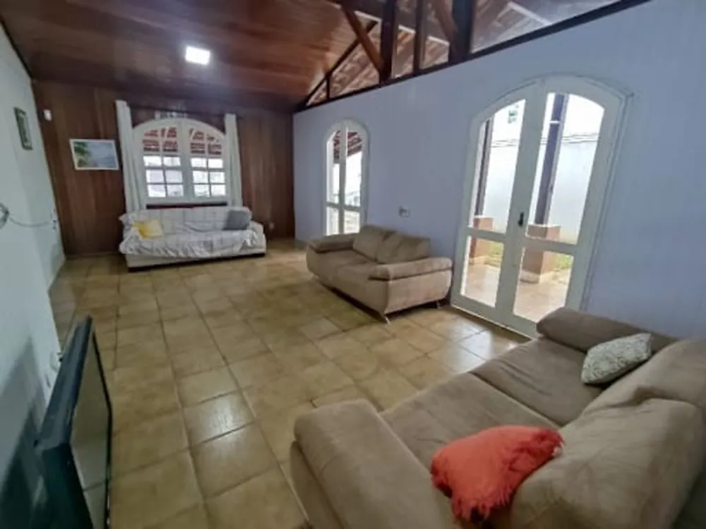 Casa, 4 quartos, 236 m² - Foto 3