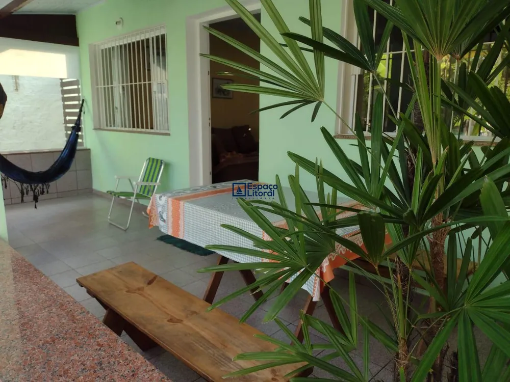 Casa, 3 quartos, 151 m² - Foto 1