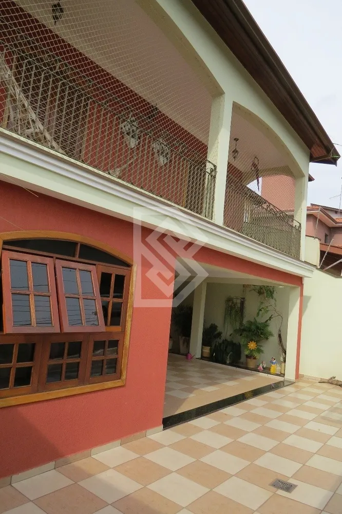 Casa, 3 quartos, 217 m² - Foto 1