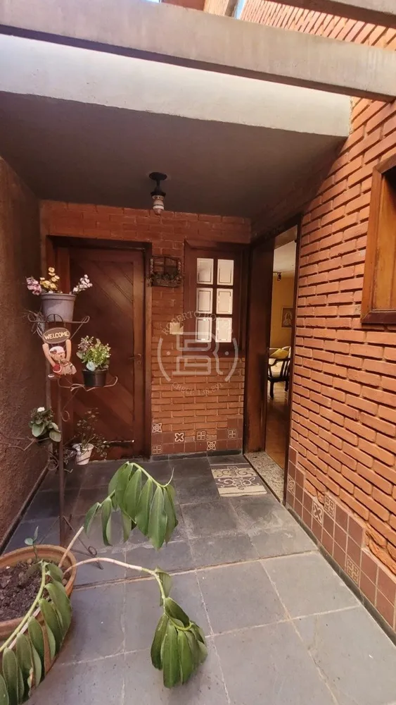 Sobrado, 3 quartos, 257 m² - Foto 1