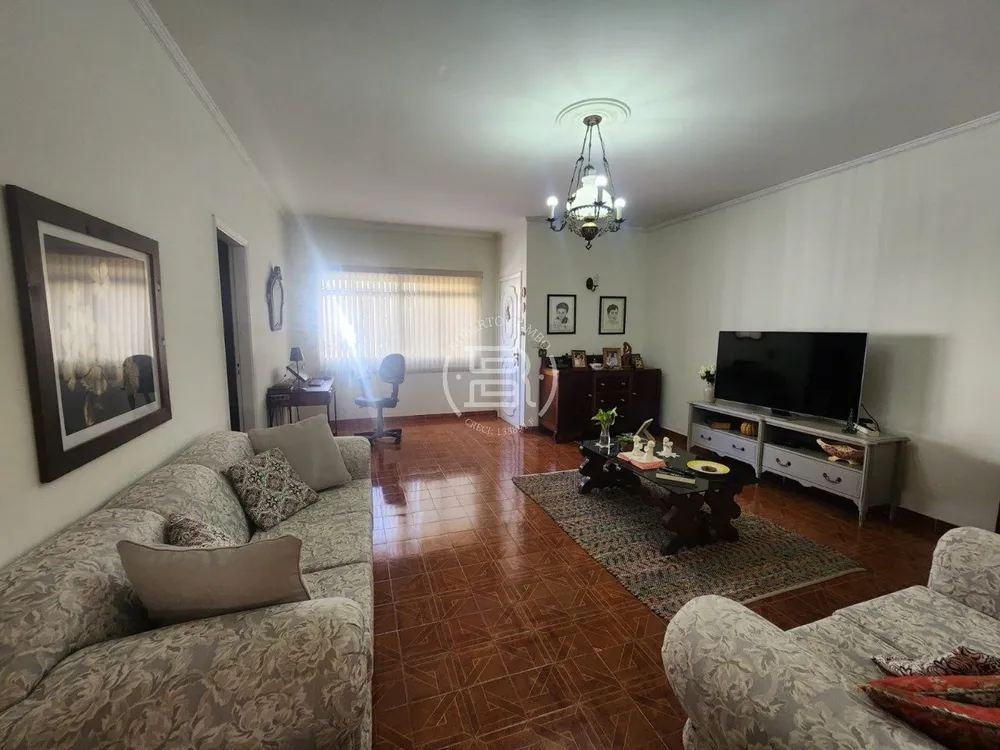 Casa, 3 quartos, 211 m² - Foto 2