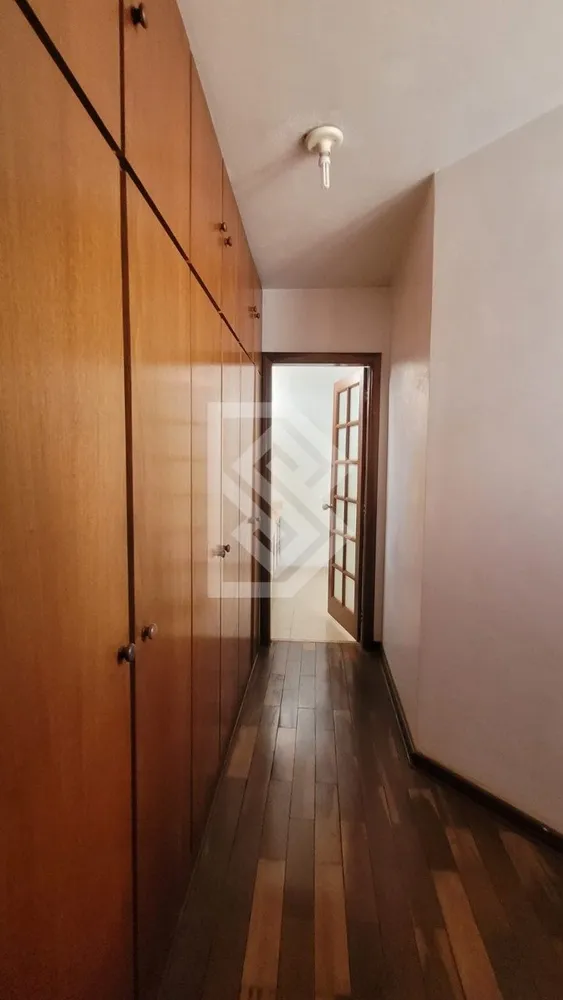 Casa, 3 quartos, 318 m² - Foto 1