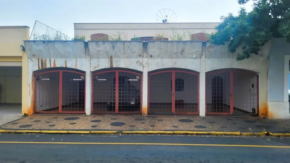 Casa, 4 quartos, 443 m² - Foto 1
