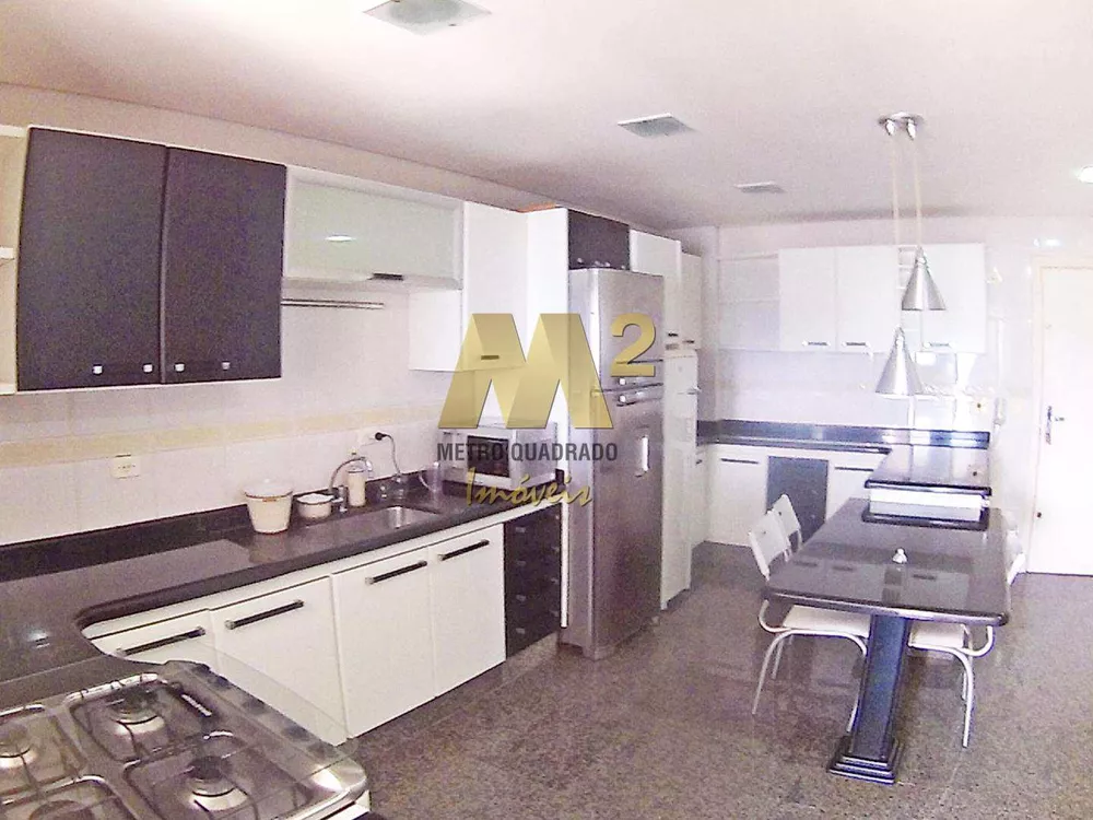 Apartamento, 3 quartos, 210 m² - Foto 2