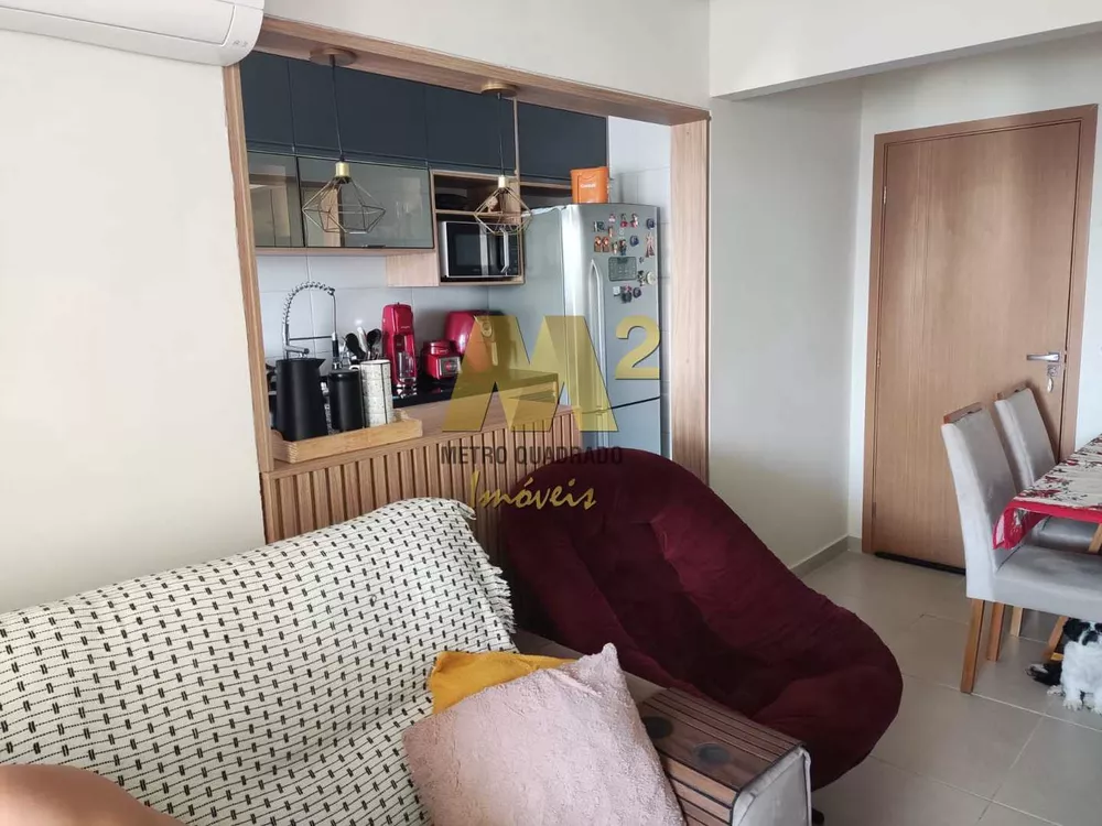 Apartamento à venda com 2 quartos, 70m² - Foto 3