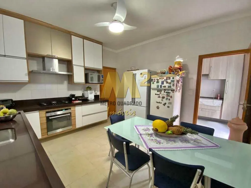 Casa, 3 quartos, 200 m² - Foto 8